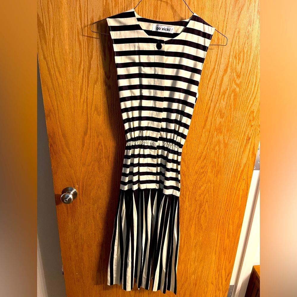 Vintage Go Vicki! Mermaid Style Dress Black White Strip Dress Size 4